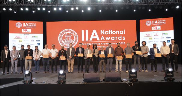 Felicitated by Ar. Mautik Trivedi for Kalavid’s role as the IIA Awards Branding Partner.